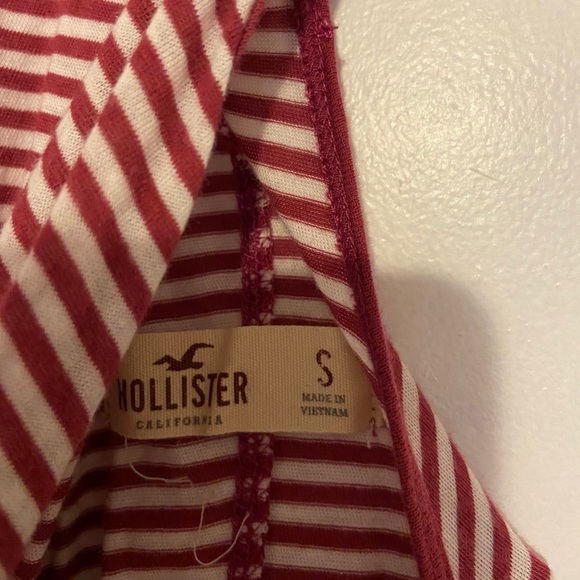 2/$15 Hollister magenta racer back tank top - Picture 3 of 6